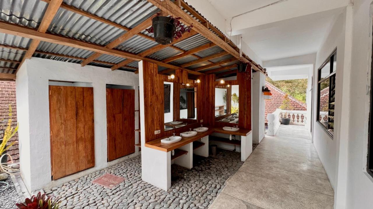 Chakra Tavern Bedugul  Exteriör bild
